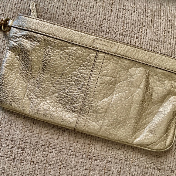 Coach Shimmery Gold Metallic Wristlet - EUC, Perfect for the holidays! - Picture 1 of 7